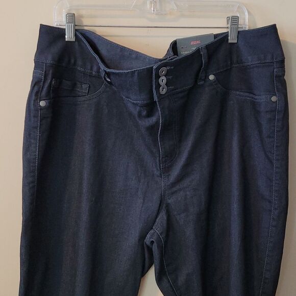 Cute Torrid jeans size 22S NWT - Picture 2 of 7